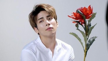 img-title Kenang 5 Tahun Kepergian Jonghyun, Member SHINee: Kami Selalu Cinta Kamu