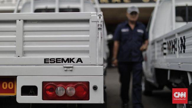 3 Kota di Indonesia Layani Penjualan Retail Mobil Esemka Esemka baru melayani retail di tiga kota Indonesia, yakni Lampung, Boyolali, dan Jakarta.