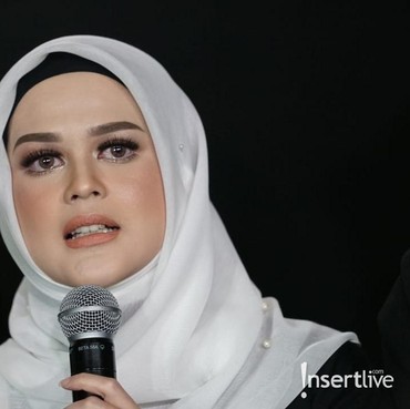 Reaksi Cut Meyriska Kala Lihat Auratnya Terumbar di Foto Iis Dahlia