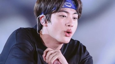 img-title Wajah Tampan Jin BTS Kembali Bikin Heboh, Banyak Wanita Arab Kepincut