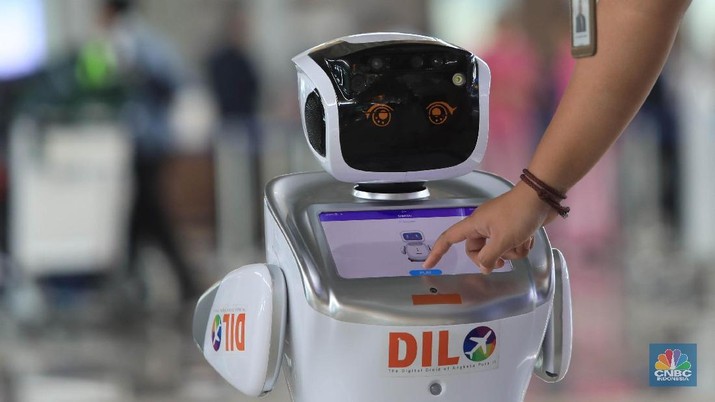 Robotik, Robot Manusia, Robot, Robotisasi, Bandara Soekarno-hatta, Robot Dilo. (CNBC Indonesia/Muhammad Sabki)