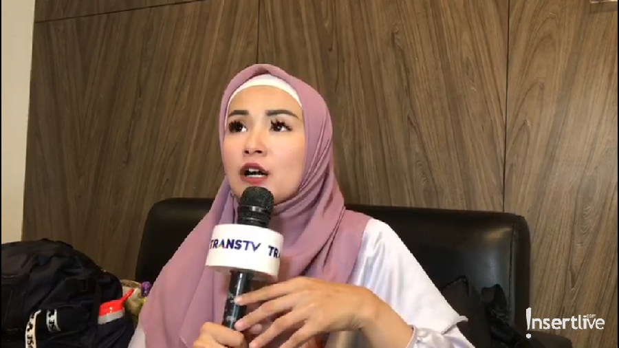 Soraya Larasati mendapat perlakuan tidak menyenangkan dan mengalami pelecehan seksual saat ia lari pagi di sekitar rumahnya.