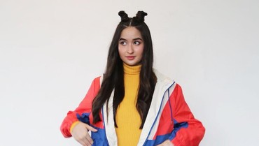 img-title Lirik Lagu IRL - Stephanie Poetri