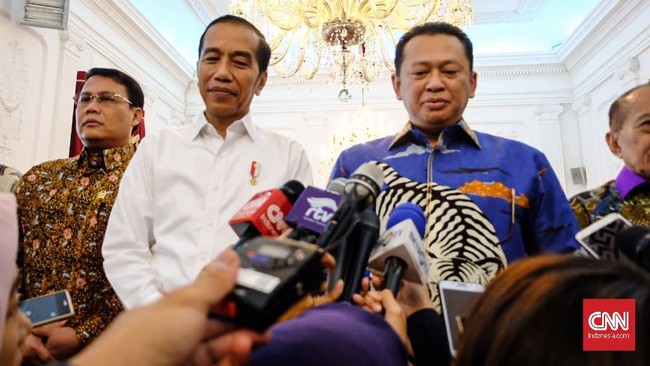 Ketua MPR yang juga politikus Golkar Bambang Soesatyo berharap Presiden Jokowi memperbanyak menteri perempuan andai reshuffle dilakukan dalam 6 bulan ke depan.
