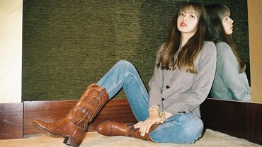 img-title Lisa BLACKPINK Terpilih Jadi Mentor Trainee Idol Produce Season 3