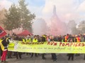 VIDEO: Demo Pemadam Kebakaran di Paris Tuntut Naik Gaji