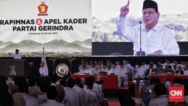 Kader Gerindra sepakat dengan sikap politik Prabowo Subianto yang menyatakan kesiapan membantu pemerintah demi panggilan negara.