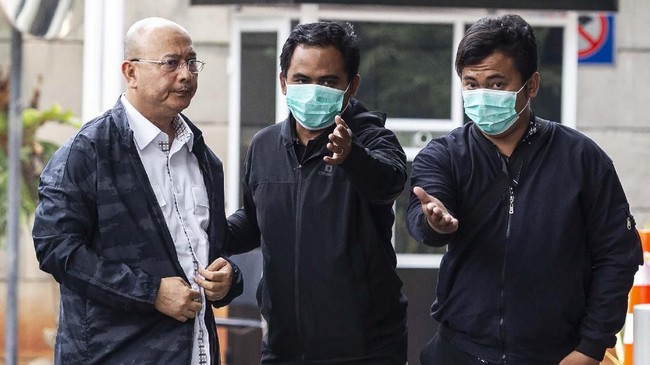 Tiga Wali Kota Medan sejak tahun 2005 ditangkap aparat penegak hukum terkait kasus korupsi. Mulai dari Abdillah, Rahudman Harahap hingga Dzulmi Eldin.