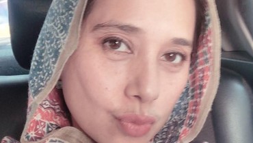 Dulu Berani Tampil Tanpa Bra, Kini Ayu Azhari Mantap Berhijab