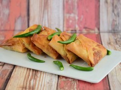 Resep Martabak Telur Kulit Lumpia Berbagai Isi yang Simpel dan Renyah