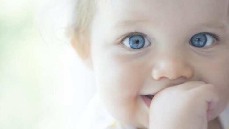 Sedang mencari nama bayi perempuan dengan arti yang indah, Bunda? Cek daftarnya di sini.