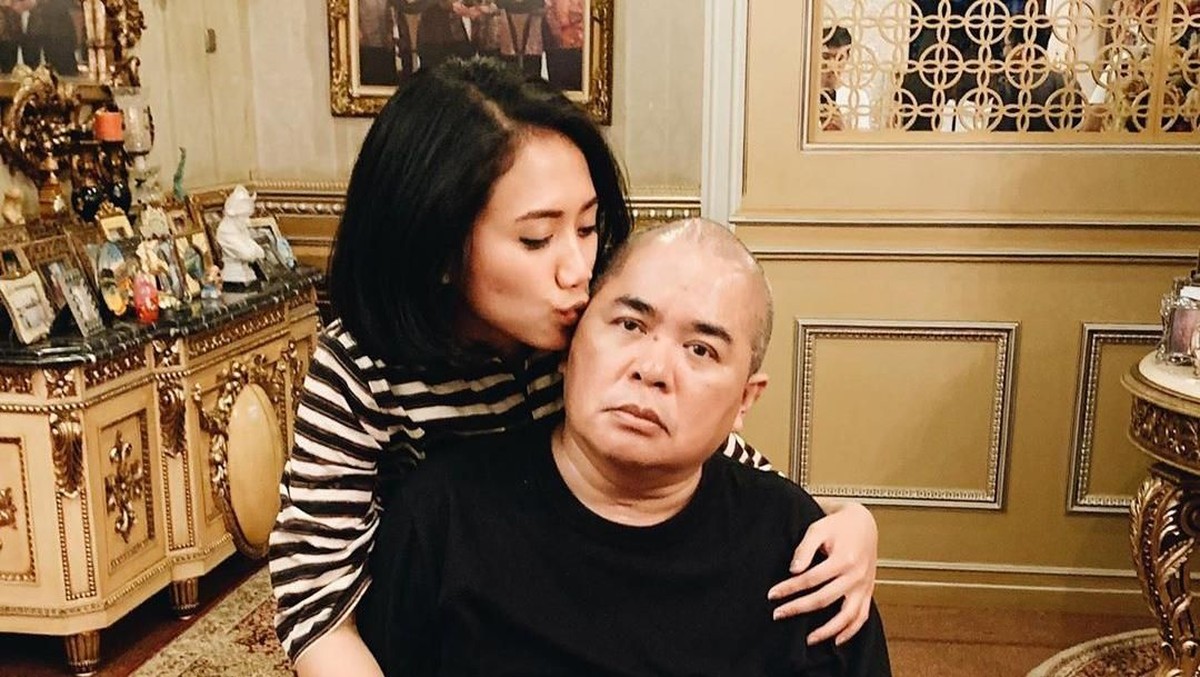 Ini dia sosok Puteri Anetta Komarudin&comma; anggota DPR muda yang punya kekayaan fantastis&period;