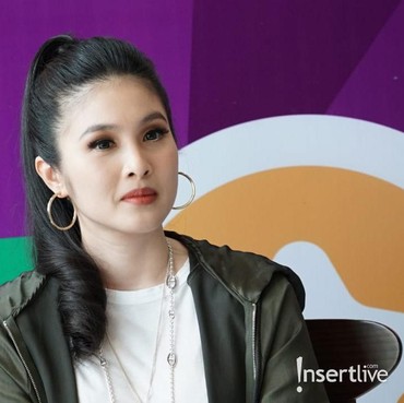 Baru Melahirkan, Sandra Dewi Tolak Jalani Diet