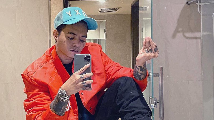 5 YouTuber terkenal Indonesia versi Insertlive.