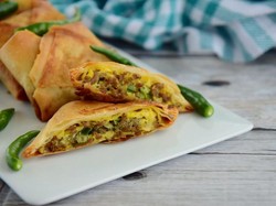 Menu Harian Ramadan ke-17: Pedas Nagih Telur Balado dan Martabak Lumpia untuk Buka Puasa