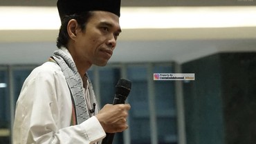 Reaksi UAS soal Masjid Ditutup tapi Mal Tetap Buka Saat Pandemi Corona