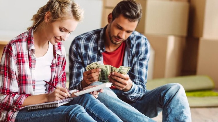 Bunda, simak ramalan zodiak hari ini mengenai keuangan, asmara, karier, hingga peruntungan lainnya yuk!