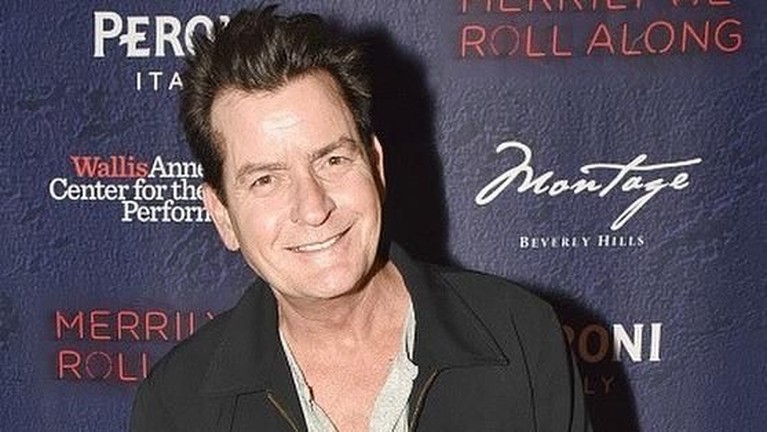Sukses dengan kariernya di dunia hiburan, siapa sangka jika tujuh artis Hollywood berikut ini mengaku jika dirinya mengalami kecanduan seks. Ada siapa saja?