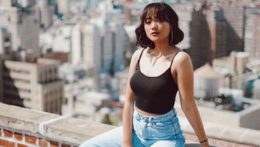 Pamer Kerokan dengan Busana Minim, Marion Jola Bikin Salah Fokus