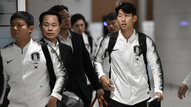 Piala Dunia 2022 tinggal menghitung hari dan sedkitnya sudah ada empat tim peserta sudah berada di Qatar.