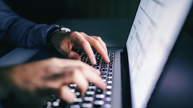 Kemajuan teknologi tak melulu positif. Teknologi yang semakin canggih meningkatkan terjadi peluang kekerasan seksual yang dilakukan dengan bantuan AI.