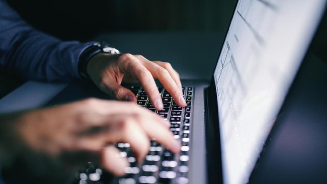 Menurut pakar saat ini para penjahat siber tidak lagi berupaya membobol komputer sebanyak mungkin, tapi lebih menargetkan korban dalam skala besar.