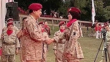 Salaman & Sentuhan Kulit dengan Prabowo, Mulan Jameela Tuai Protes