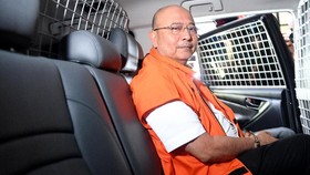Walkot Medan Dzulmi Eldin Didakwa Terima Suap Rp2,1 Miliar