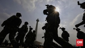 Ratusan Aparat TNI-Polri Mulai Disebar Bersiaga di Monas