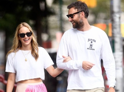 Wow! Artis Hollywood Jennifer Lawrence Bulan Madu di Sumba Indonesia