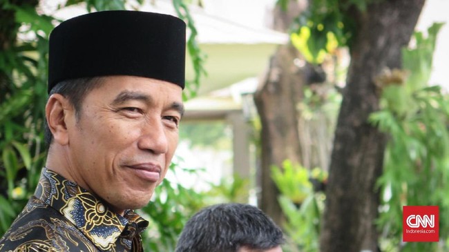 Saat perpisahan dengan menteri kabinet, Jokowi mengaku baru tahu Mendikbud Muhadjir Effendi dan Kapolri Jenderal Tito Karnavian pandai bernyanyi.