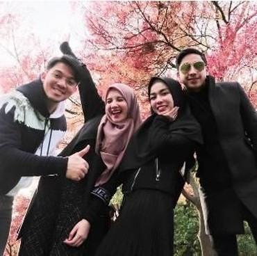 Sebelum Pecah Kongsi, Irwansyah & Medina Zein Pernah Double Date