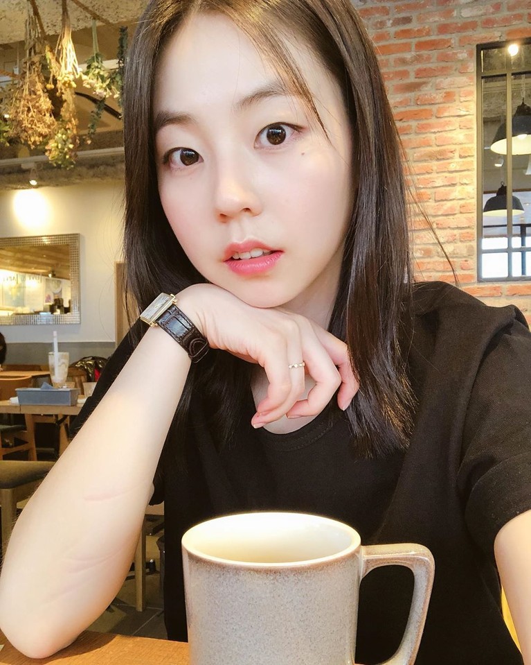 Berikut ini sederet artis asal Korea Selatan yang miliki bibir seksi versi Insertlive, siapa saja mereka?