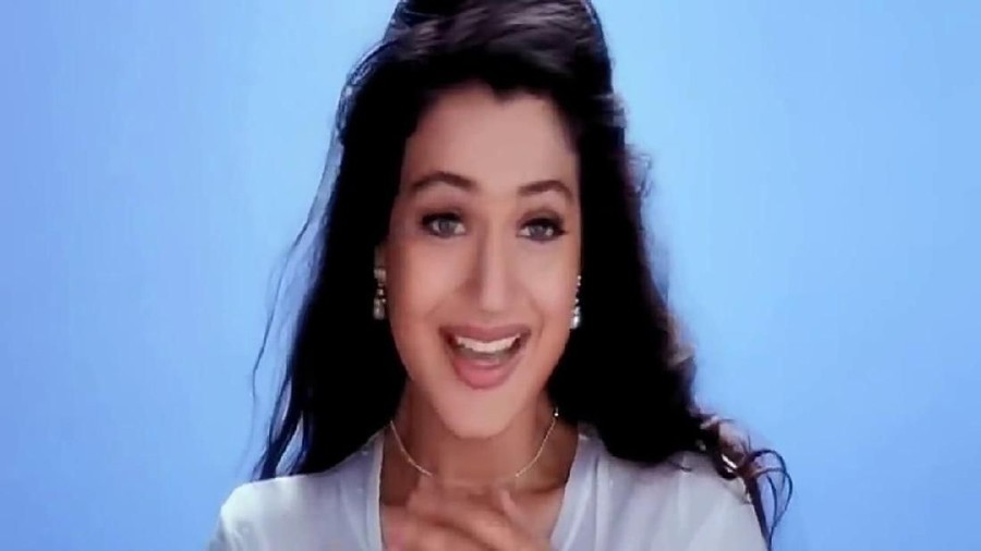 1. Ameesha Patel 3 artis Bollywood ini gemar adegan panas di film, siapa saja mereka?