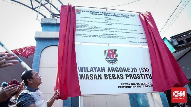 Kawasan prostitusi Sunan Kuning di Semarang resmi ditutup dan akan dijadikan kampung tematik atau kampung kuliner yang memiliki nilai wisata.