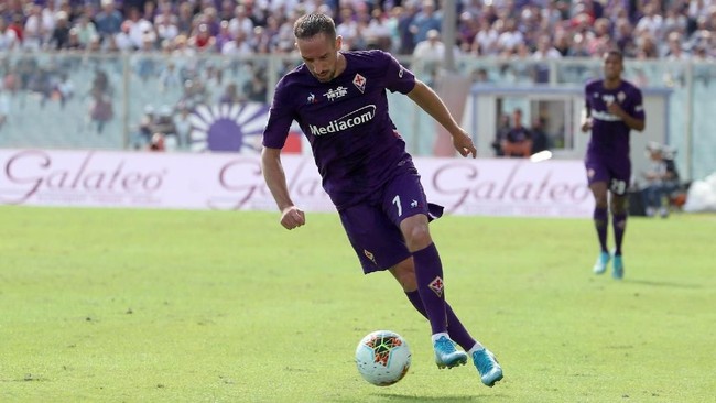 Gelandang Fiorentina Franck Ribery mengungkapkan kekecewaan kepada Electronic Arts setelah melihat wajahnya di permainan video game FIFA 20.