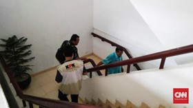 KPK Geledah Kantor Dishub dan Dinas PU Medan