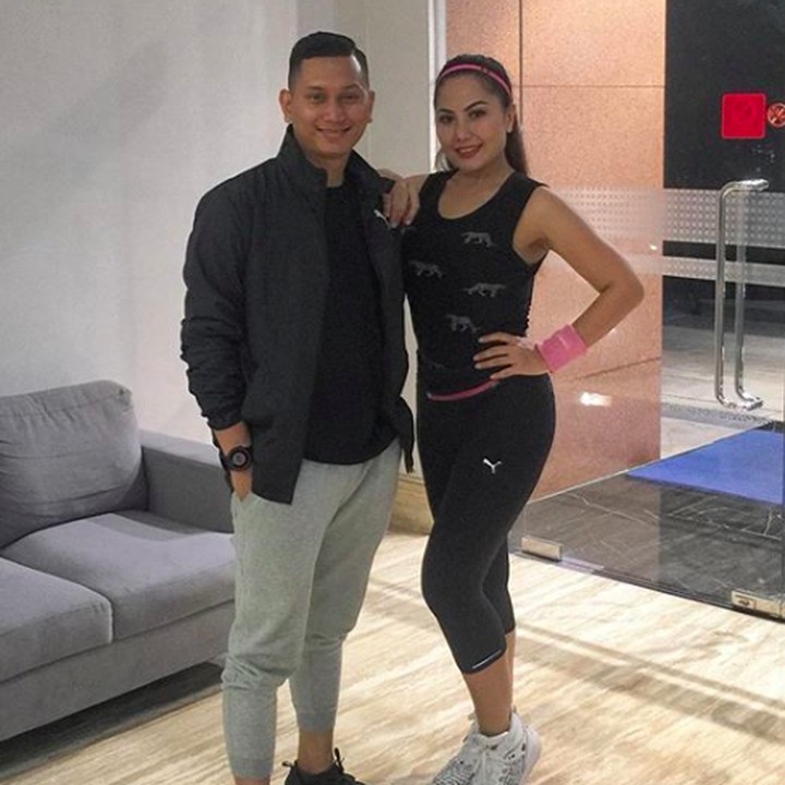 <div>Tak hanya cantik, penampilan Emma pun masih seksi. (Foto: Instagram/ @emmawarokkaofficial)<br /><br /></div>