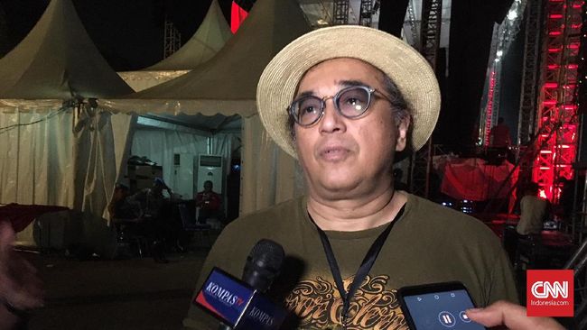 Musik untuk Republik untuk menyatukan para musisi Indonesia yang sempat terbelah dampak persaingan panas antara calon presiden dan wakil presiden.