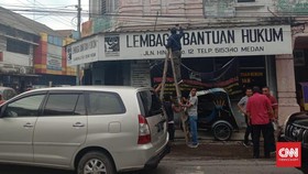 Polisi Selidiki Pelemparan Molotov di Kantor LBH Medan