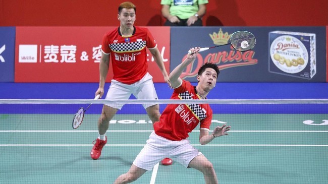 Ganda putra Indonesia Kevin Sanjaya/Marcus Gideon melangkah ke babak kedua French Open 2019 usai mengalahkan Di Zijian/Wang Chang, Rabu (23/10).