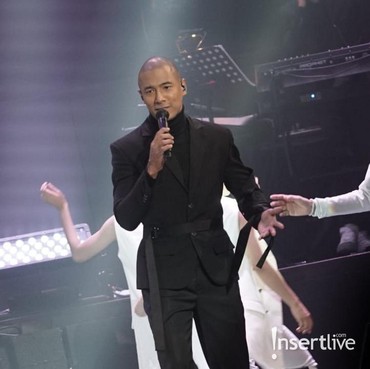 Kemeriahan Konser 17 Tahun Berkarya Marcell Siahaan