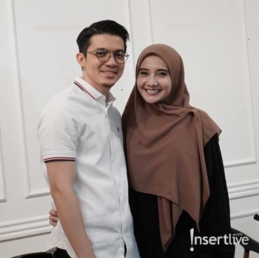 Zaskia Sungkar & Medina Zein Saling Sindir di IG, Begini Respons Irwansyah