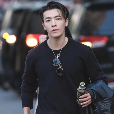 Tak Merasa Tampan, Donghae SuJu Sebut Cha Eun Woo Idol K-Pop Terganteng