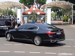 Beli Mobil Eks Kedutaan Harus Bayar Bea Balik Nama? Ini Penjelasannya