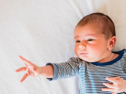 18 Nama Bayi Laki-laki Islami Bermakna Pelindung