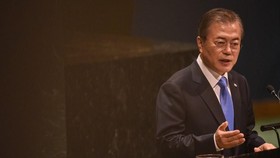 Presiden Korsel Ucap Selamat ke Jokowi Pakai Bahasa Indonesia