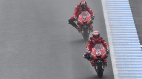 Dovizioso Ribut dengan Petrucci di MotoGP Aragon