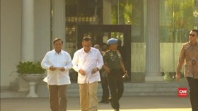 VIDEO: Prabowo dan Edhy Prabowo Tiba di Istana Negara