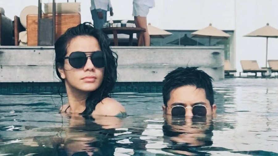Kisah cinta Sheila Marcia cukup panjang dan berliku.